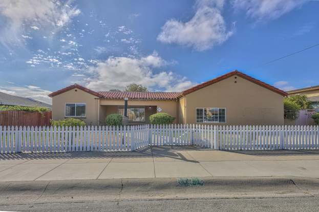 711 Oak Ave, GREENFIELD, CA 93927 | MLS# ML81902954 | Redfin