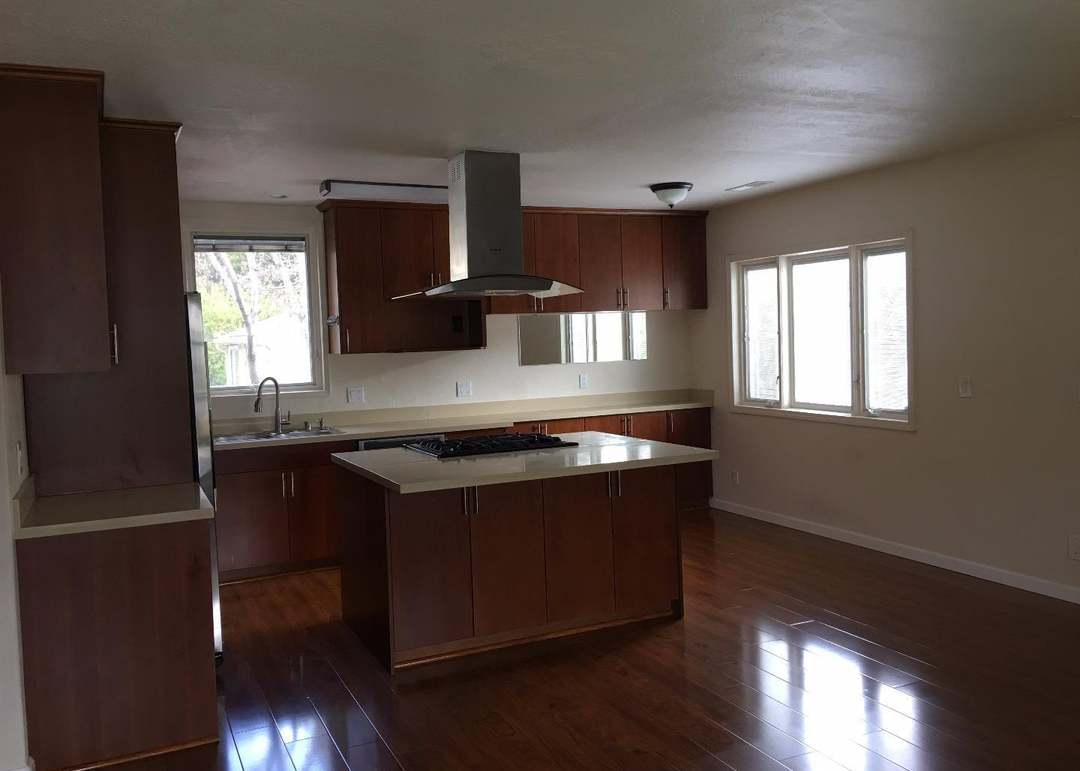 547 Iris St, REDWOOD CITY, CA 94062