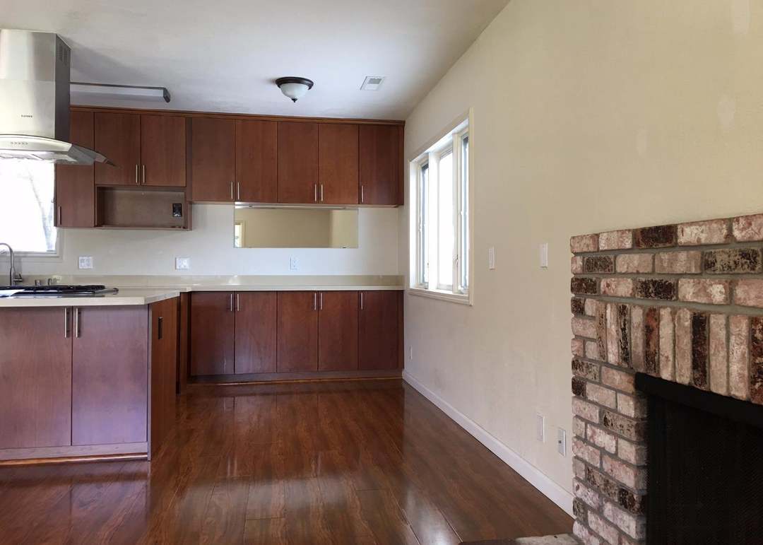 547 Iris St, REDWOOD CITY, CA 94062