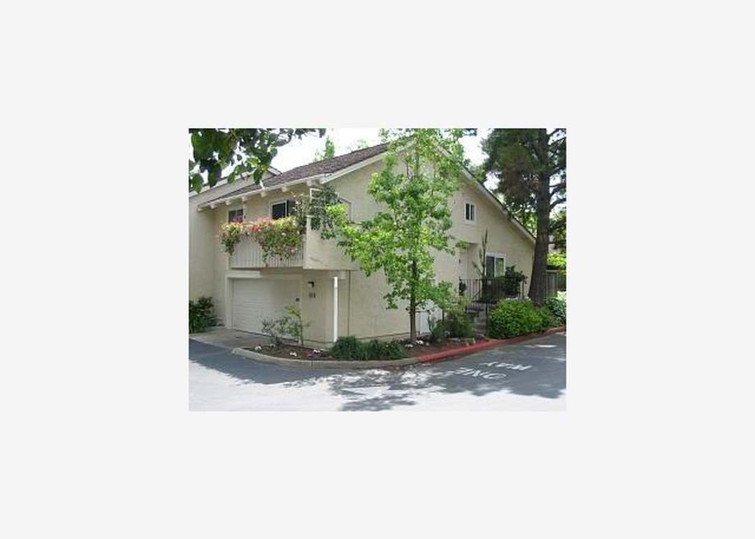 ●Northside 10983 NORTHSKY Sq, Cupertino, CA 95014 | Redfin