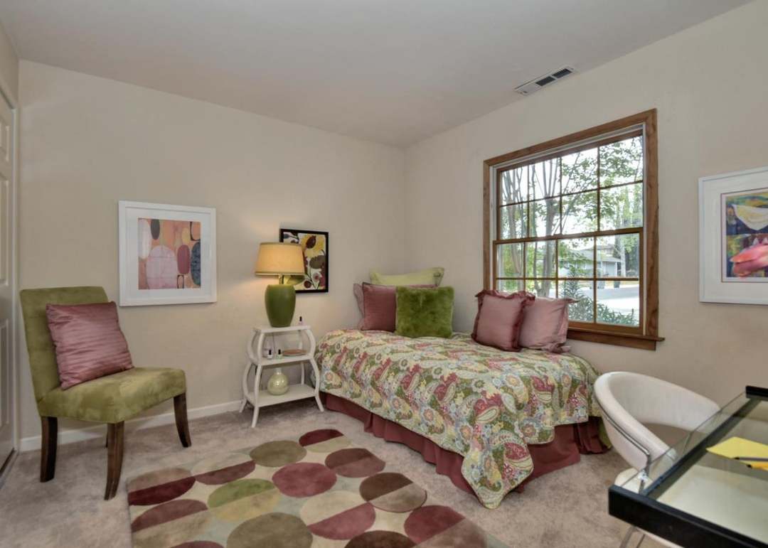 1096 Karen Way, MOUNTAIN VIEW, CA 94040