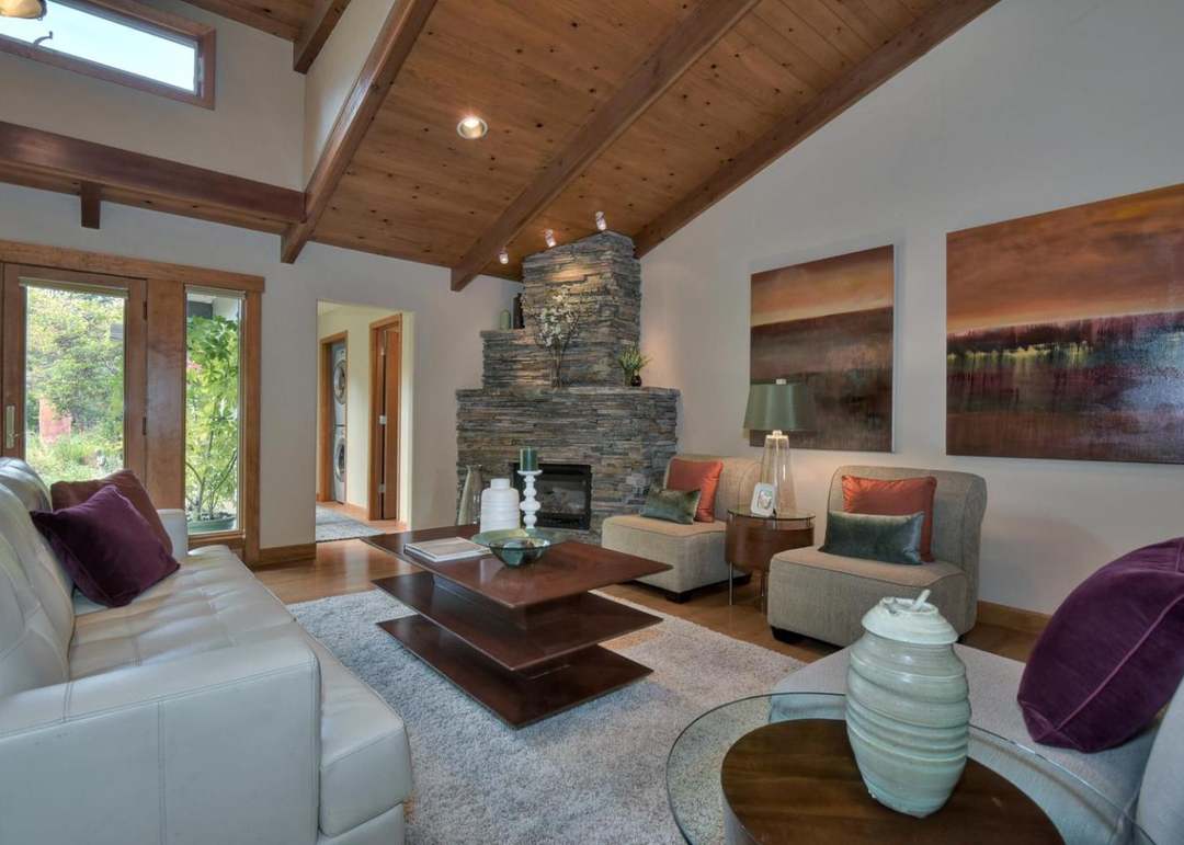 1096 Karen Way, MOUNTAIN VIEW, CA 94040