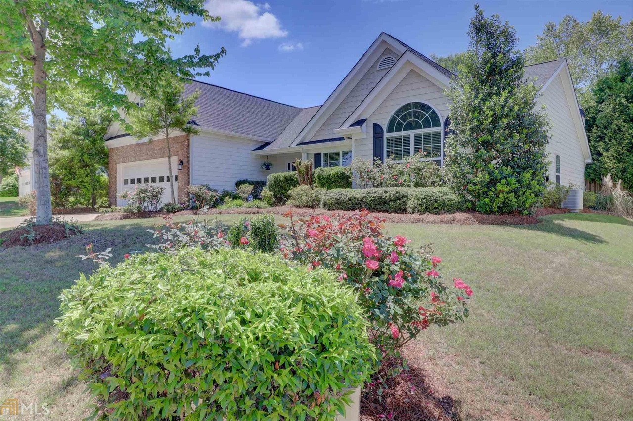 327 Southgate Dr, Locust Grove, GA 30248-4237 | MLS ...