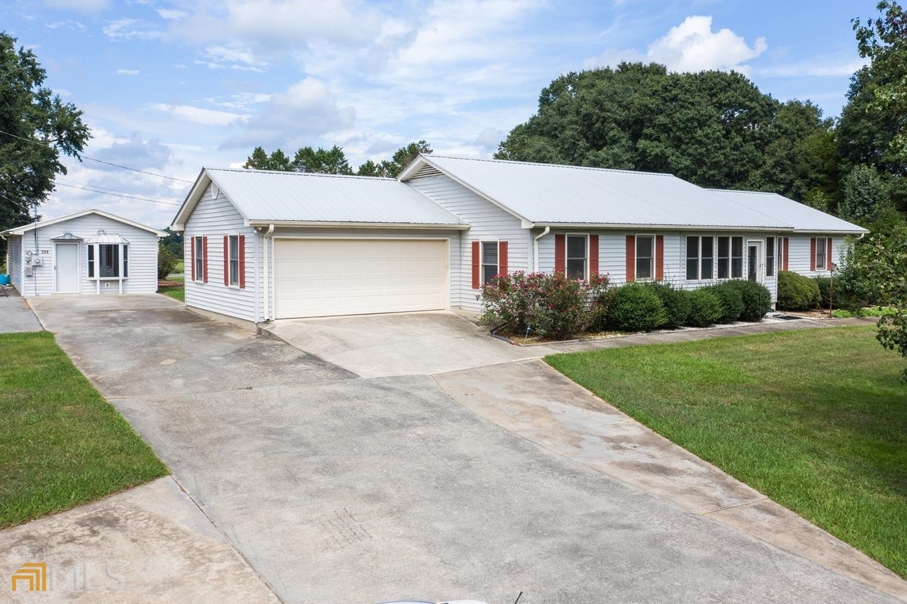 252 Ginn St, Carnesville, GA 30521 MLS 20067537 Redfin