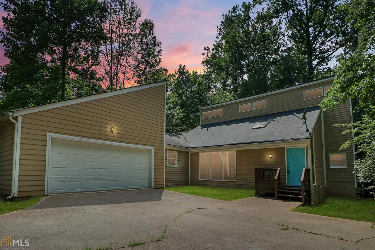 1467 Hidden Hills Pkwy, Stone Mountain, GA 30088-3120 | Redfin