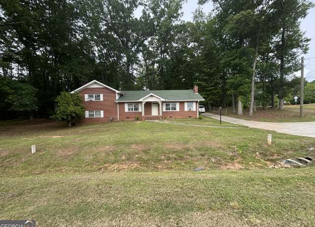 Property at 603 New Hope Rd, Fayetteville, GA 30214, 3 beds, 2 baths