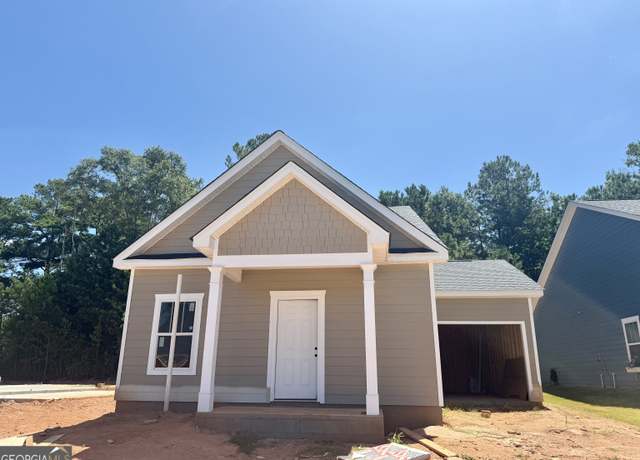 Property at 224 Lenox Cir, Lagrange, GA 30241, 3 beds, 2 baths