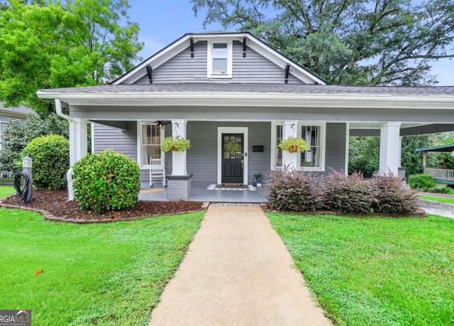 Property at 201 Oak St, Hogansville, GA 30230, 3 beds, 2 baths