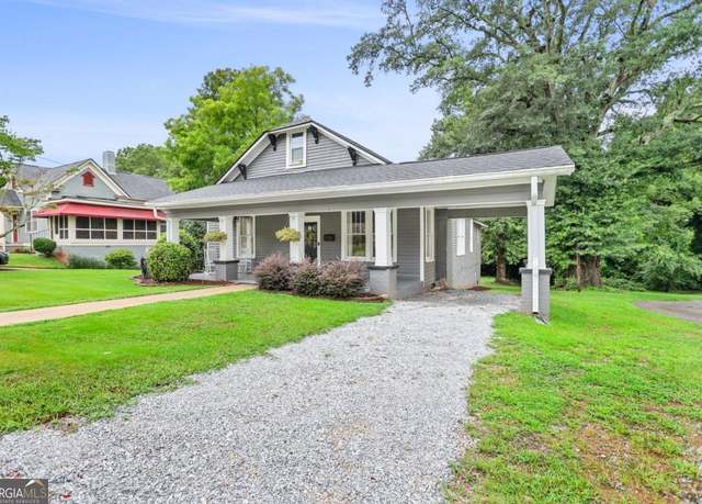 Property at 201 Oak St, Hogansville, GA 30230, 3 beds, 2 baths