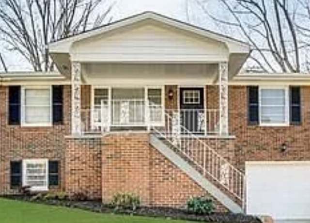 Property at 3174 Kingston Rd NW, Atlanta, GA 30318, 5 beds, 2 baths