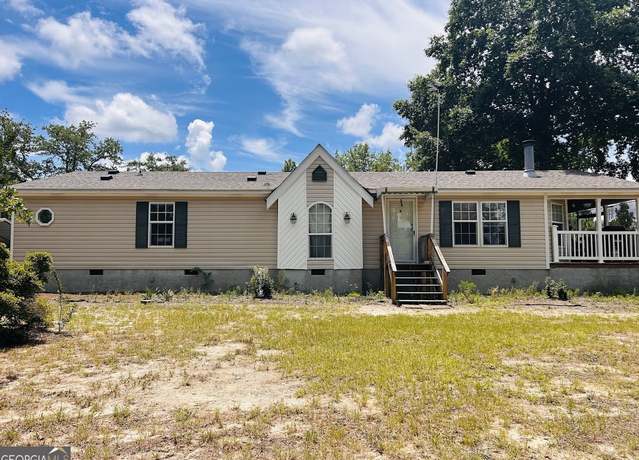 Property at 424 Moores Chapel Rd, Mauk, GA 31058, 3 beds, 2 baths
