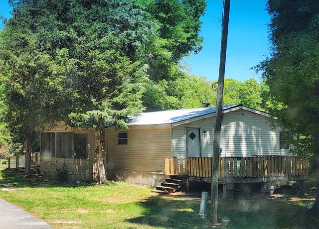 Property at 129 Saints Dr #129, Hartwell, GA 30643, 3 beds, 2 baths