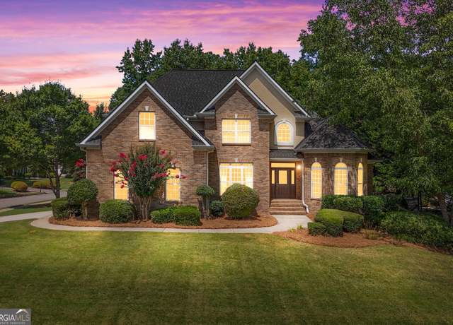 Property at 1500 Royce Dr, Locust Grove, GA 30248, 5 beds, 3 baths