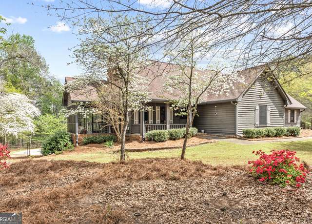 Property at 3588 SW Highridge Dr, Conyers, GA 30094, 3 beds, 2.5 baths