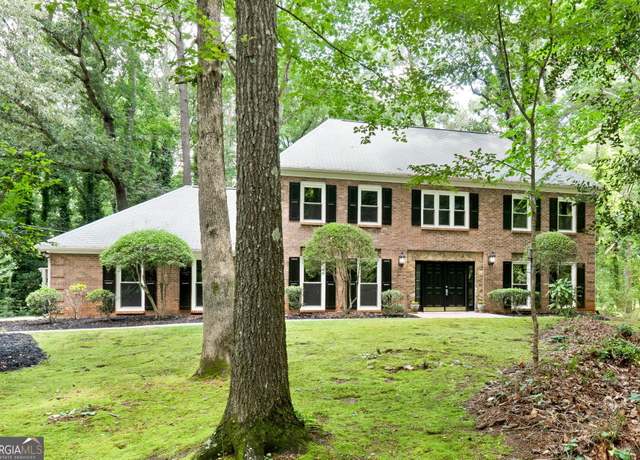 Property at 335 Cedar Ln, Fayetteville, GA 30214, 4 beds, 2.5 baths