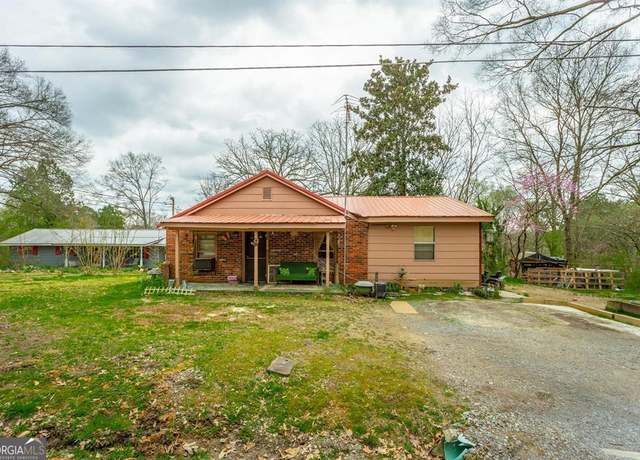 Property at 305 Warrenfells St, Lafayette, GA 30728, 3 beds, 1 bath