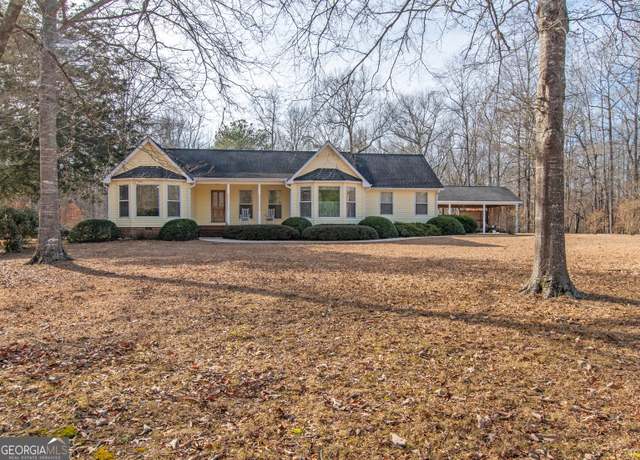 Property at 130 Seneca Pl, Fayetteville, GA 30215, 3 beds, 2 baths