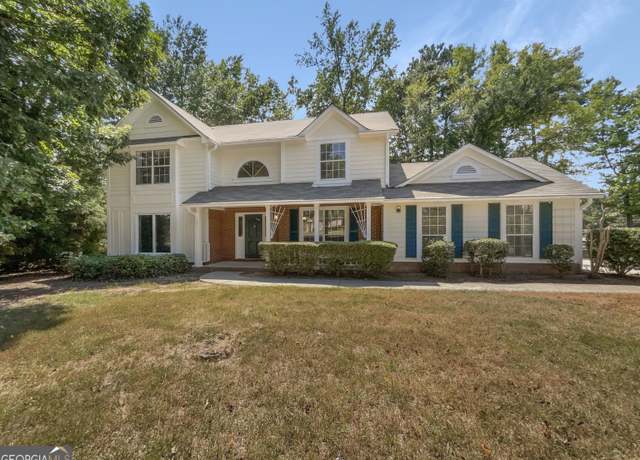 Property at 9997 Point View Dr, Jonesboro, GA 30238, 3 beds, 2.5 baths
