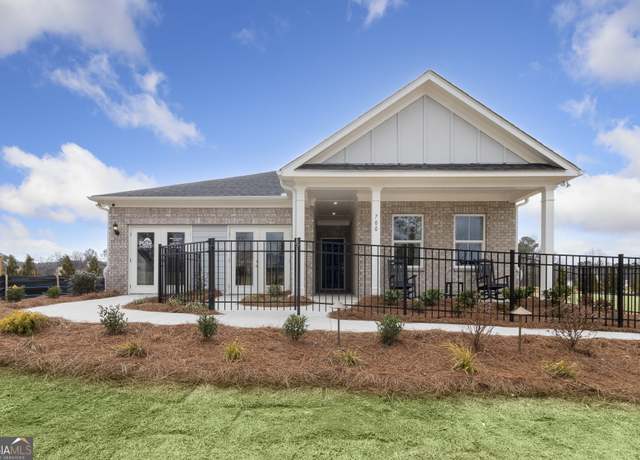 Property at 159 Park Ln, Fairburn, GA 30213, 3 beds, 2 baths