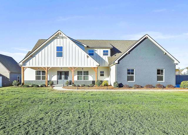 Property at 8 Sumner Way, Senoia, GA 30276, 5 beds, 3.5 baths