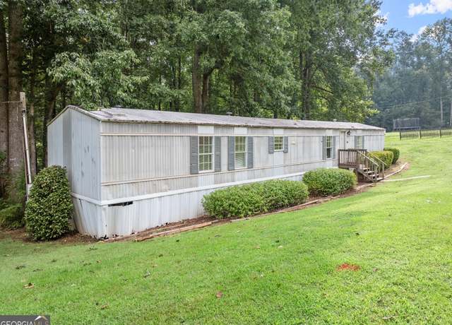 Property at 845 N Holcomb Dr, Martin, GA 30557, 3 beds, 2 baths