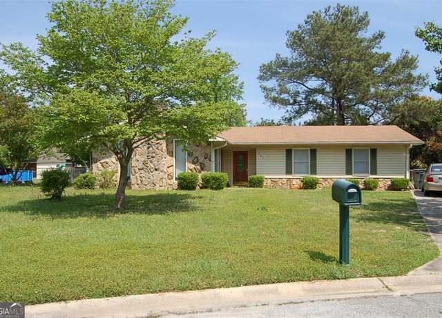 Property at 405 Tumbleweed Cir, Centerville, GA 31028, 3 beds, 2 baths