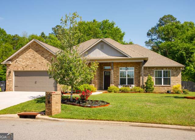 Property at 412 Legacy Park Dr, Perry, GA 31069, 4 beds, 3 baths