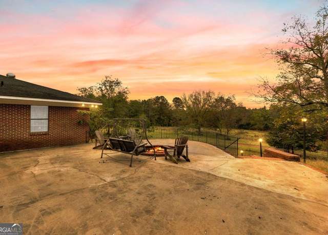 Property at 228 Franklindale Dr, Thomaston, GA 30286, 4 beds, 3 baths
