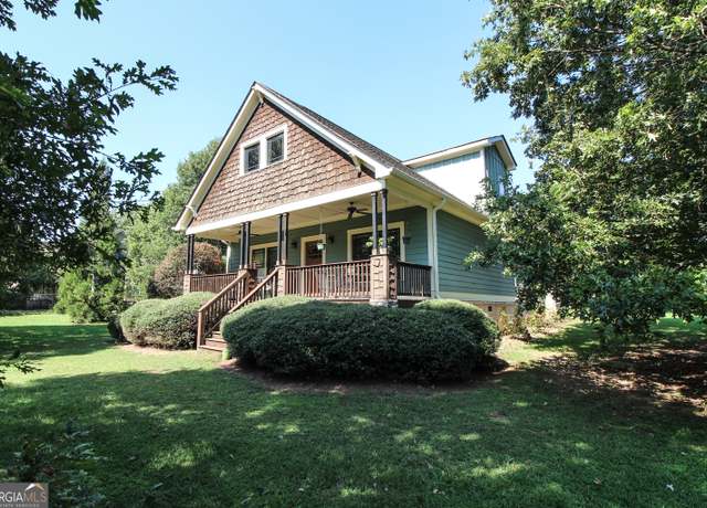 Property at 1252 Townside Pl, Bishop, GA 30621, 3 beds, 2 baths