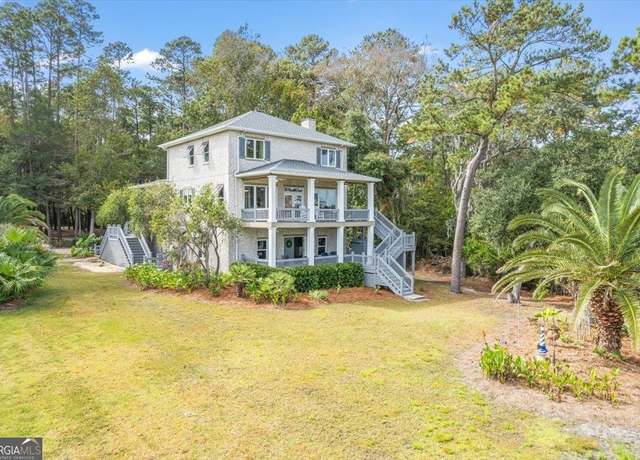 Property at 1579 NE Julienton Dr, Townsend, GA 31331, 4 beds, 2.5 baths