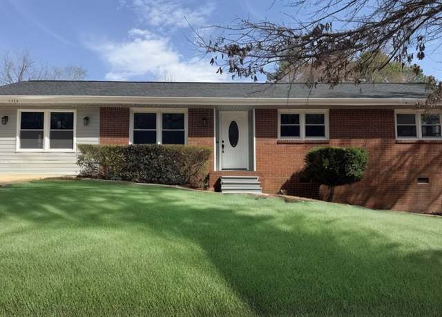 Property at 1745 Rockbridge Rd NW, Conyers, GA 30012, 3 beds, 2 baths