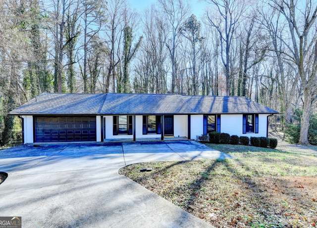 Property at 1900 Mornington Ln, Snellville, GA 30078, 5 beds, 3 baths