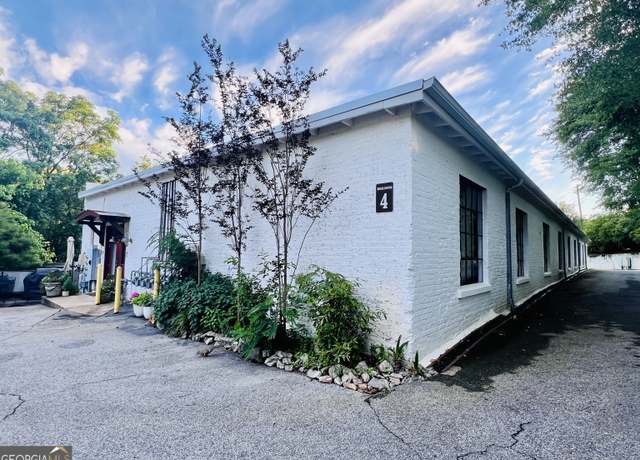 Property at 585 White Cir #406, Athens, GA 30606, 2 beds, 2 baths