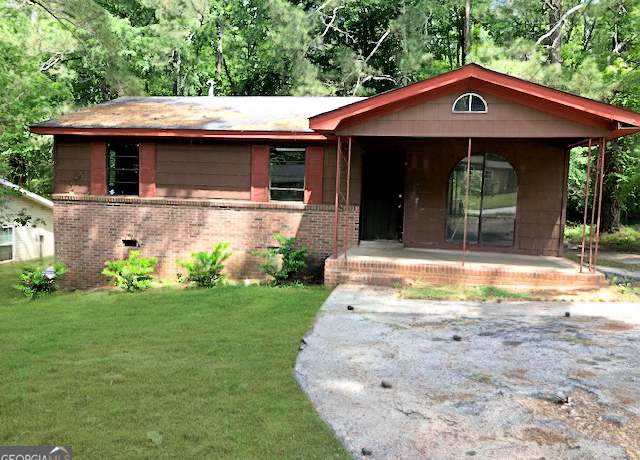 Property at 6154 Green Acres Dr SW, Covington, GA 30014, 3 beds, 1 bath