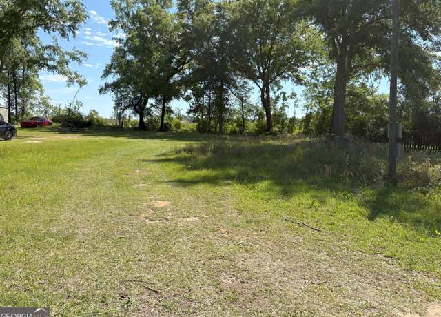 Property at 810 Betty St, Sandersville, GA 31082