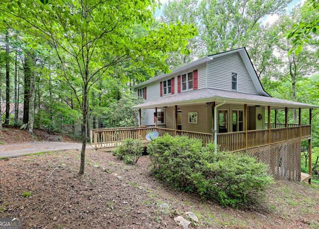 Property at 215 Souther Meadow Dr, Blairsville, GA 30512, 3 beds, 3 baths