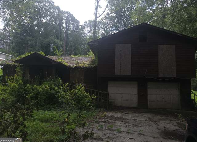 Property at 5278 Park Ave, Union City, GA 30291, 6 beds, 2 baths
