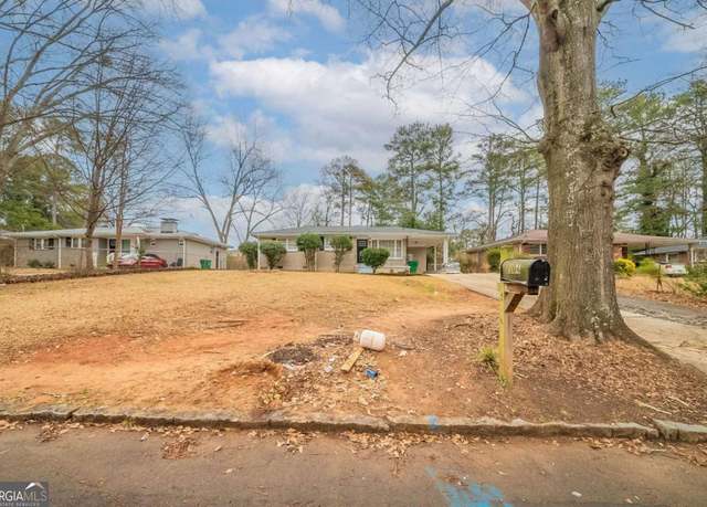 Property at 2104 Barbara Ln, Decatur, GA 30032, 3 beds, 1 bath
