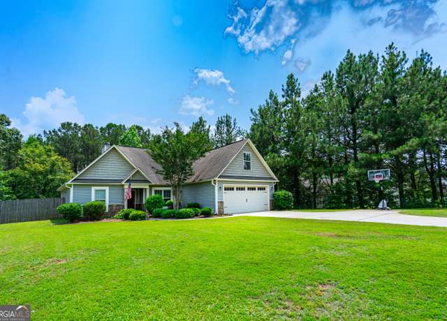 Property at 125 Edgemont Ct, Lagrange, GA 30240, 4 beds, 3 baths