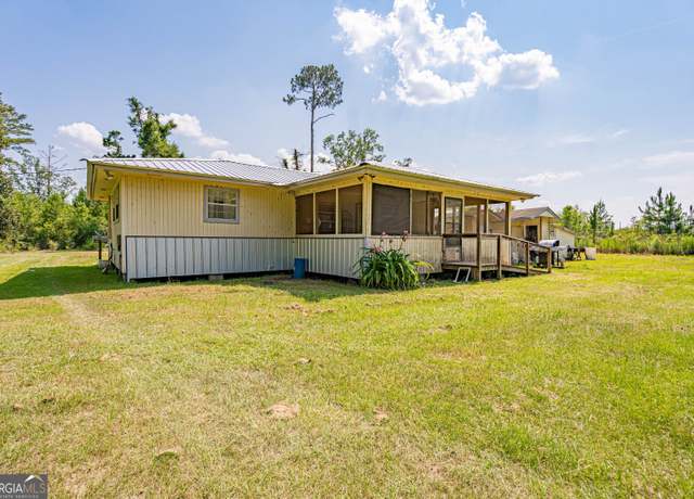 Property at 3357 Old Donaldson School Rd, Pembroke, GA 31321, 3 beds, 2 baths