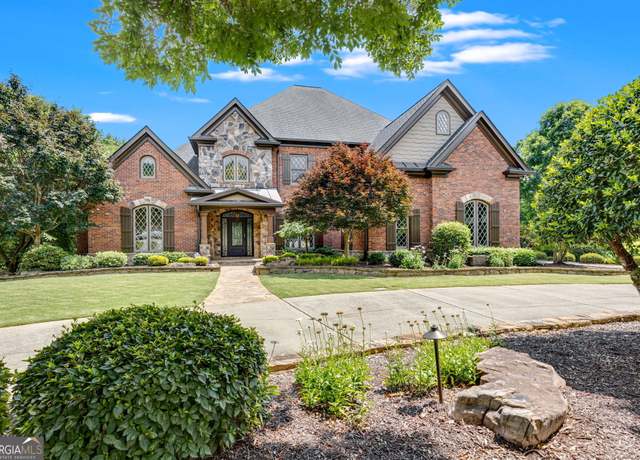 Property at 5727 Allee Way, Braselton, GA 30517, 5 beds, 5.5 baths