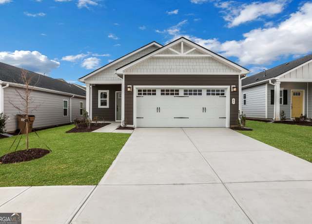 Property at 61 Storm Ln, Hoschton, GA 30548, 3 beds, 2 baths