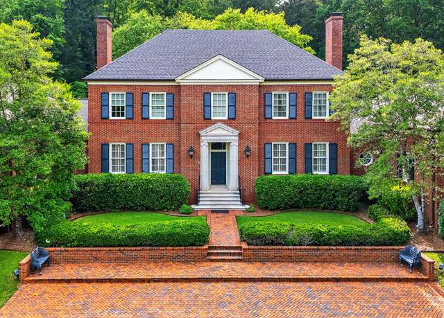 Property at 603 Country Club Rd, Lagrange, GA 30240, 5 beds, 7.5 baths