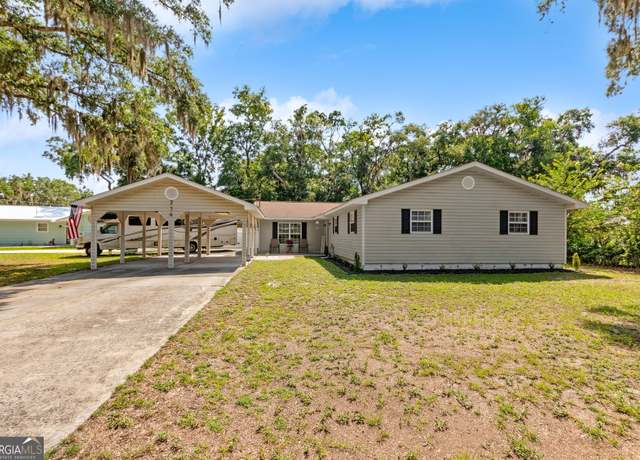 Property at 214 Gunter St, St. Marys, GA 31558, 3 beds, 2 baths