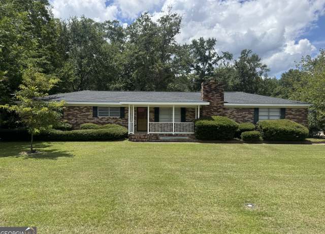 Property at 108 Plum St, Dublin, GA 31021, 3 beds, 2 baths
