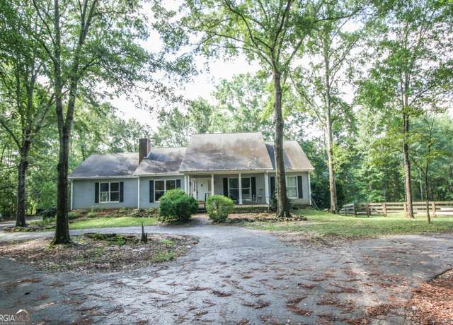 Property at 2311 Happy Valley Cir, Newnan, GA 30263, 5 beds, 4 baths