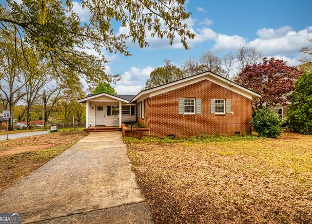 Property at 1710 Ridge St, Griffin, GA 30223, 3 beds, 1.5 baths