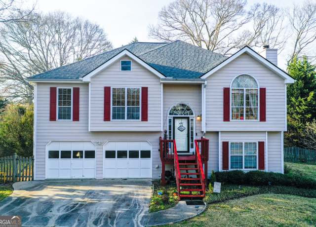 Property at 402 Stonebrooke Dr, Auburn, GA 30011, 4 beds, 3 baths
