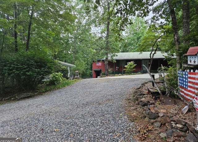 Property at 157 Deavours Ln, Cleveland, GA 30528, 2 beds, 2.5 baths
