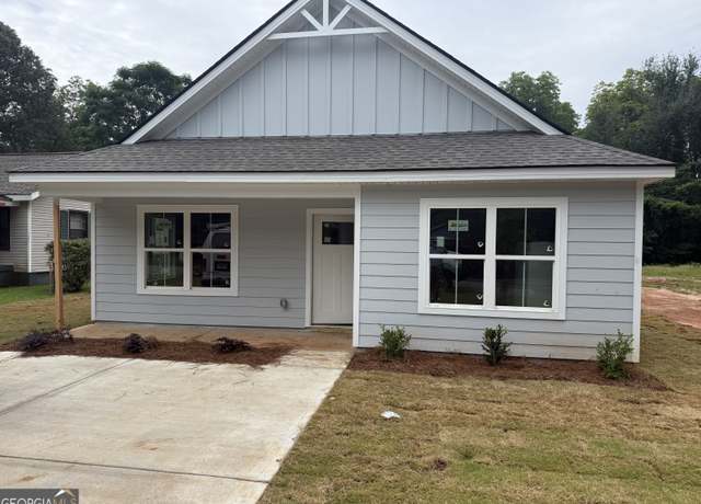 Property at 114 Cedar St, Lagrange, GA 30240, 3 beds, 2 baths